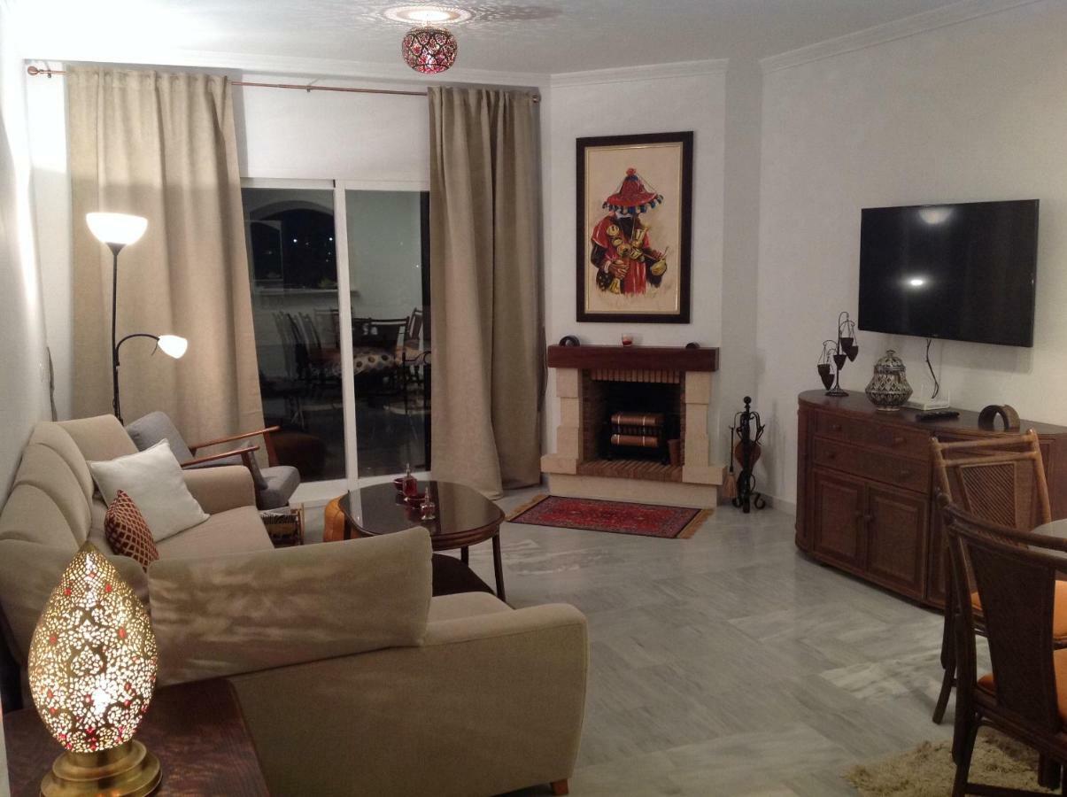 דירות מיחאס 2 Bed Penthouse, Rooftop Terrace, Panoramic Views מראה חיצוני תמונה