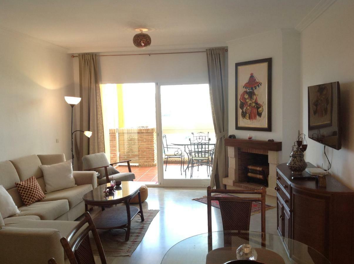 דירות מיחאס 2 Bed Penthouse, Rooftop Terrace, Panoramic Views מראה חיצוני תמונה